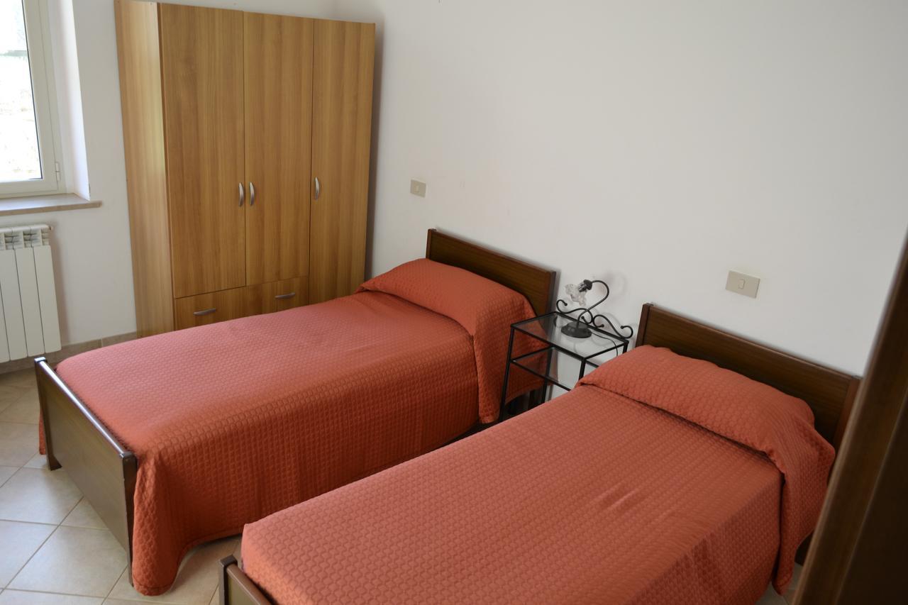 Casa Vacanze Valdamone Суверето Экстерьер фото