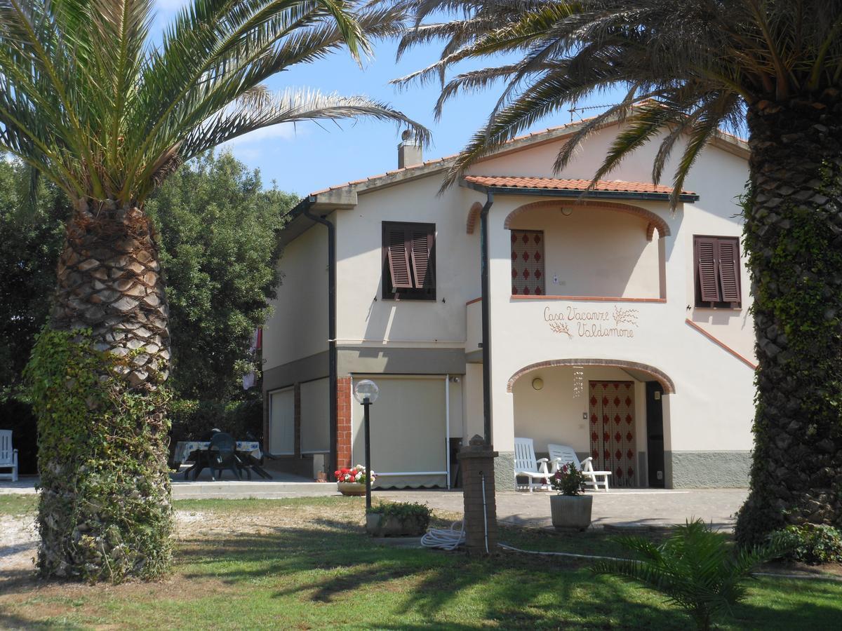 Casa Vacanze Valdamone Суверето Экстерьер фото